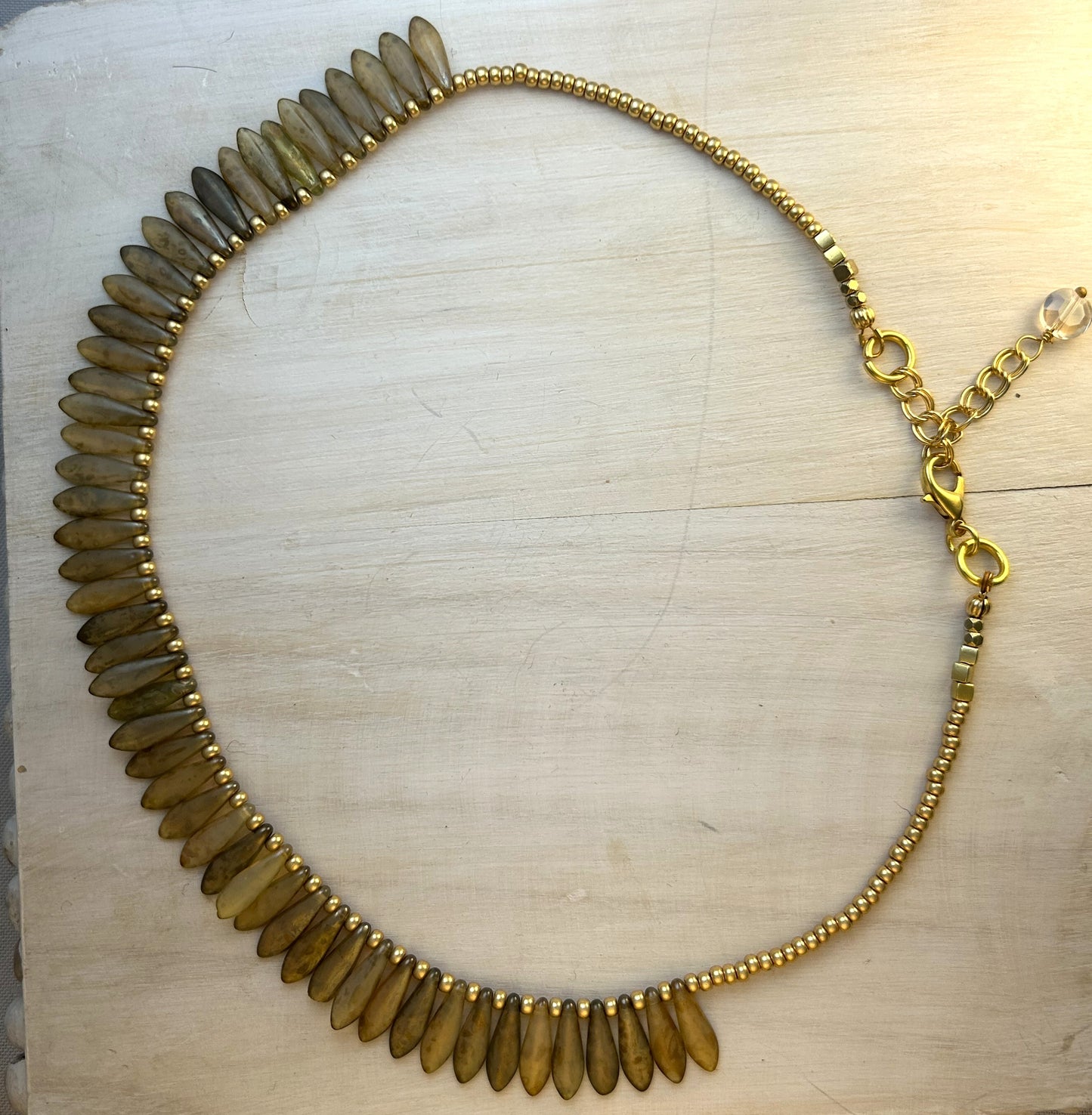 Beige Dagger Czech Bead Necklace